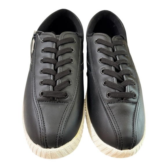 Tretorn Shoes - Tretorn Nylite PU Black Sneakers – Size 10M Women’s
